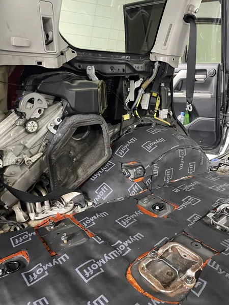 Шумоизоляция Toyota Land Cruiser 200, фото 8
